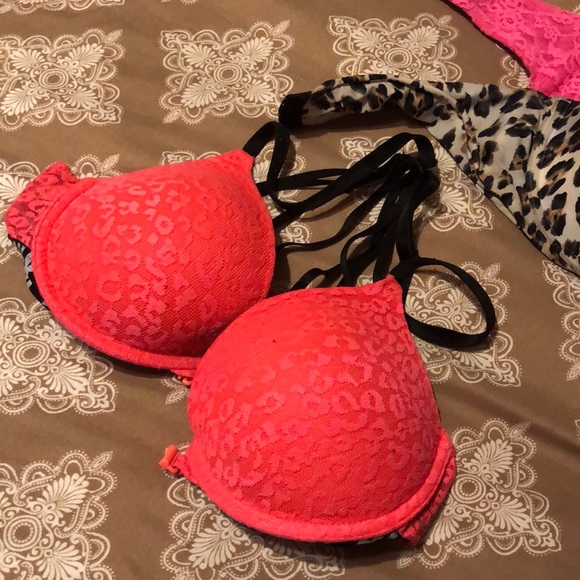 Racerback vs bra - Picture 1 of 2